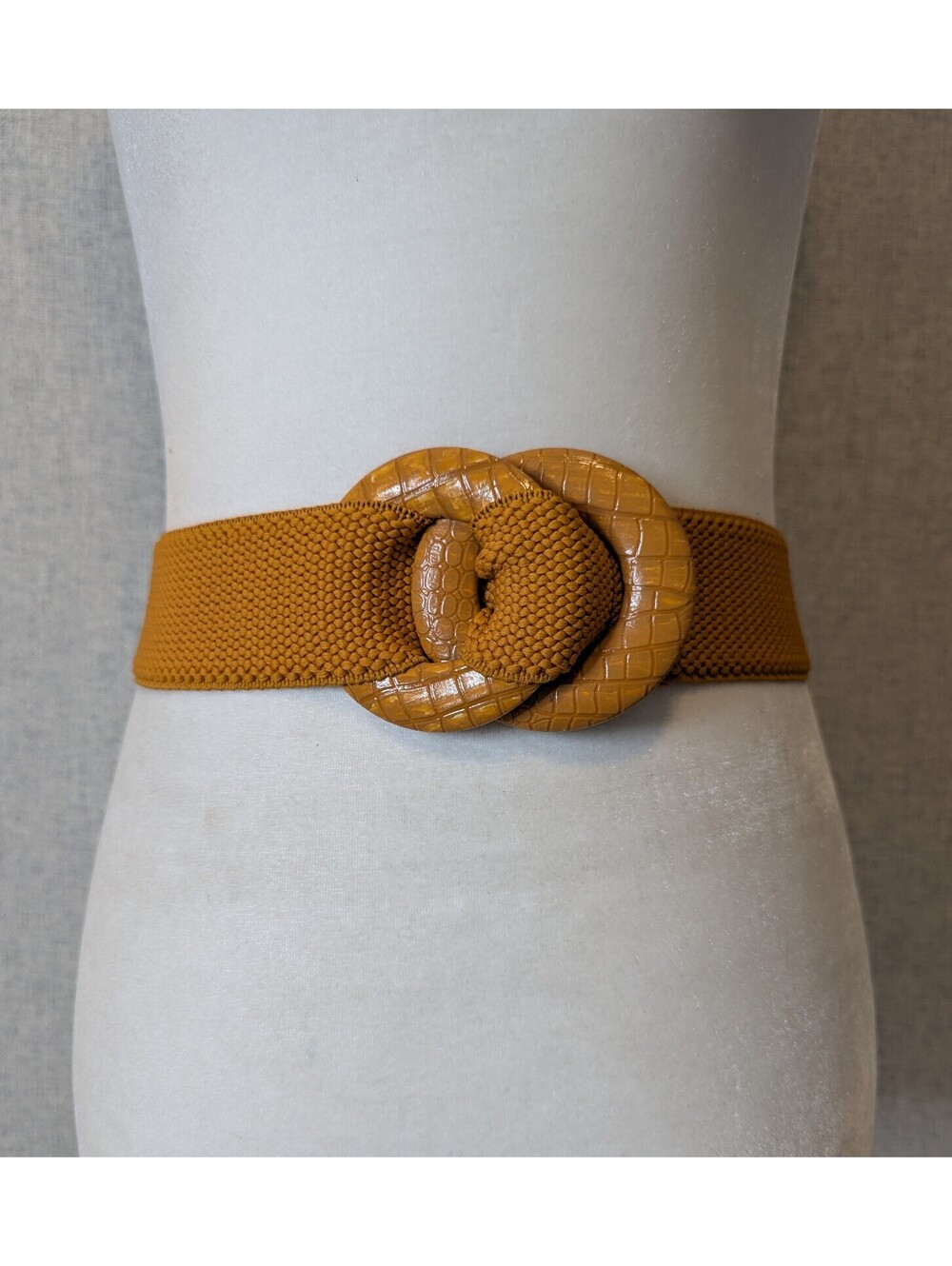 Vintage 80s ochre stretch waist belt